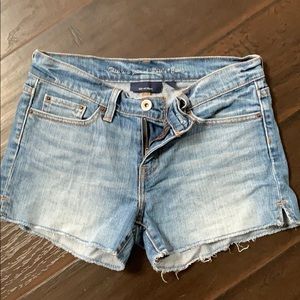 Levi cut off shorts